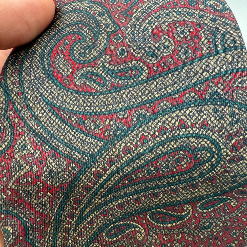 Vintage Christian Dior Silk Necktie – Red Paisley, Paris New York,‎ Made in USA - Picture 4 of 10